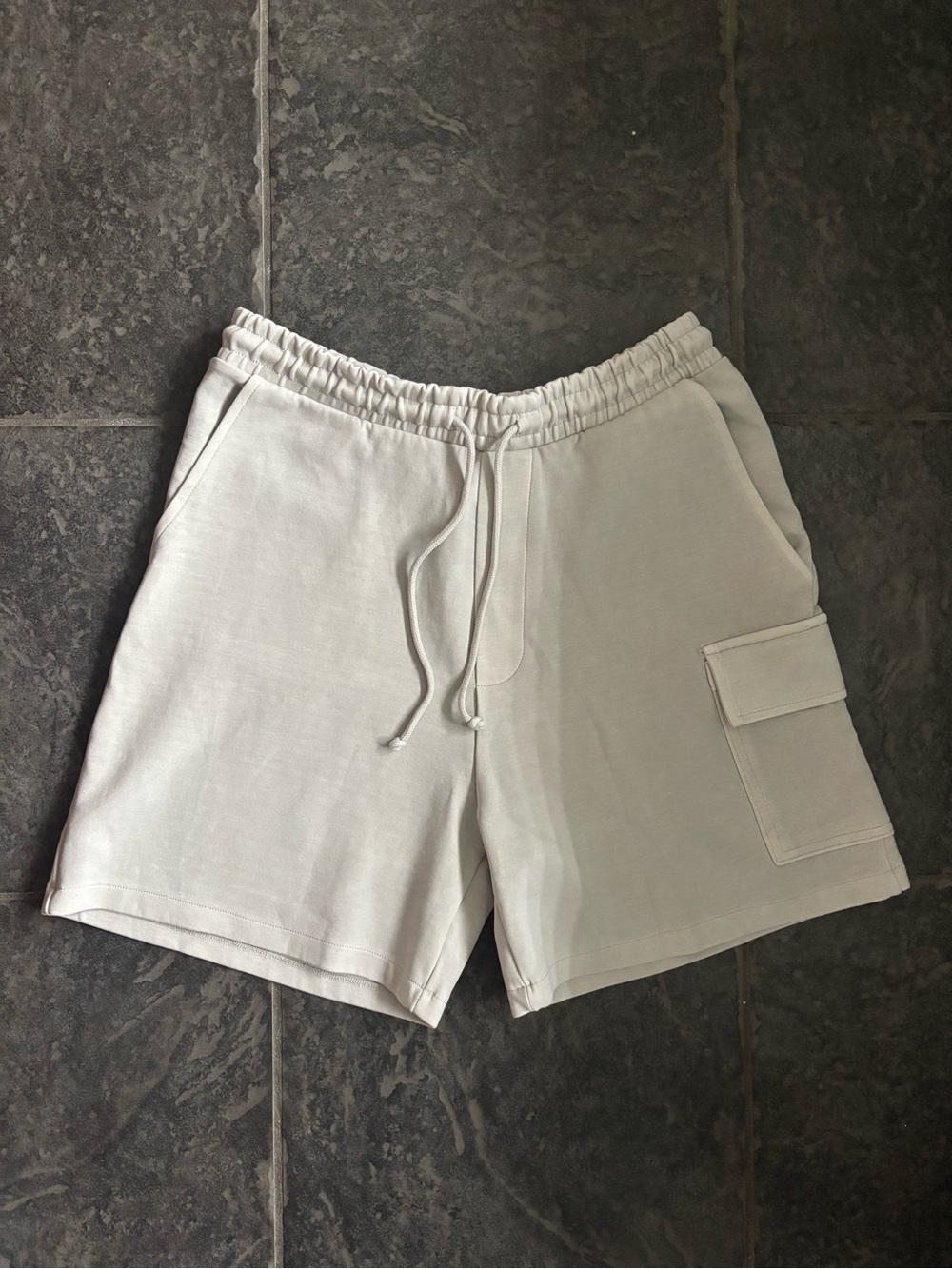 Zara Men's Light Gray Cargo Drawstring Shorts